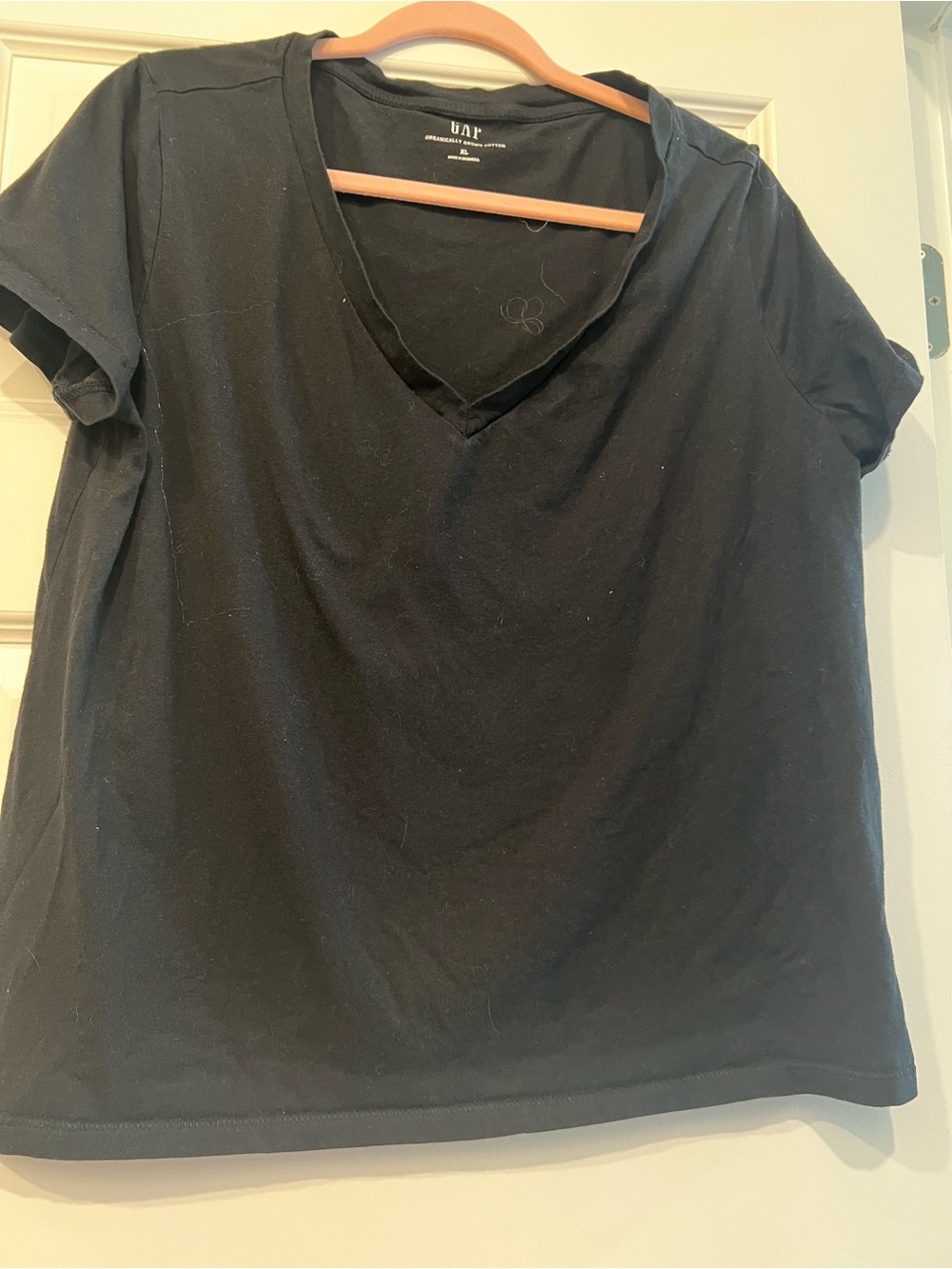 GAP Black V-Neck Short Sleeve Tee